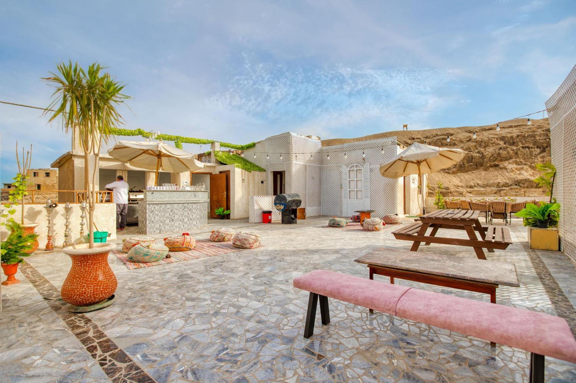 Villa Khufu Pyramids Hotel Kafrat al Jabal Exterior photo